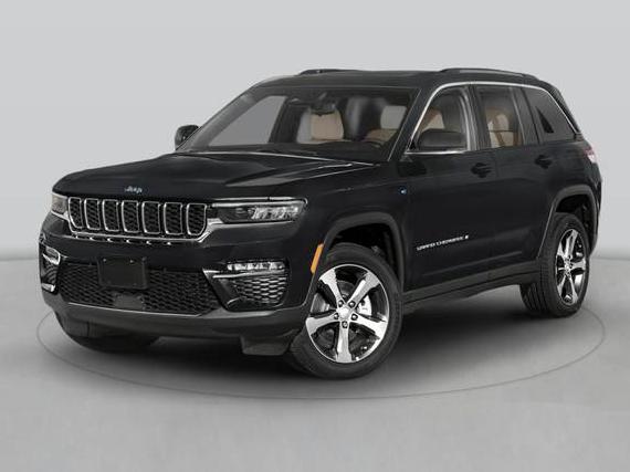 JEEP GRAND CHEROKEE 2023 1C4RJYB65PC633414 image
